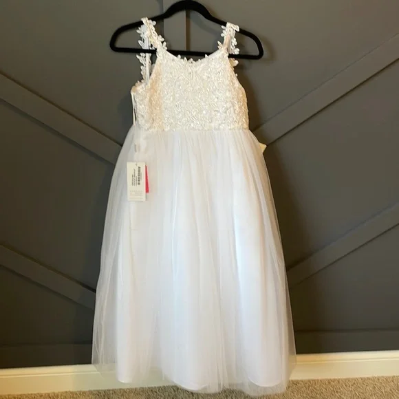 JJs House | Dresses | New With Tags Jr Bridesmaidflower Girl Dress White Size 9 Waist 272 In | Poshmark JJs House | Dresses | New With Tags Jr Bridesmaidflower Girl Dress White Size 9 Waist 272 In | Poshmark